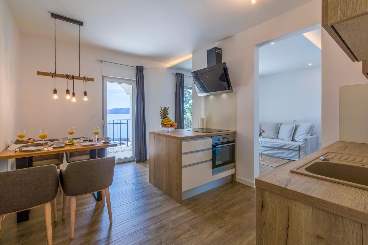 Palace Paulina Apartments Нови-Винодолски Экстерьер фото